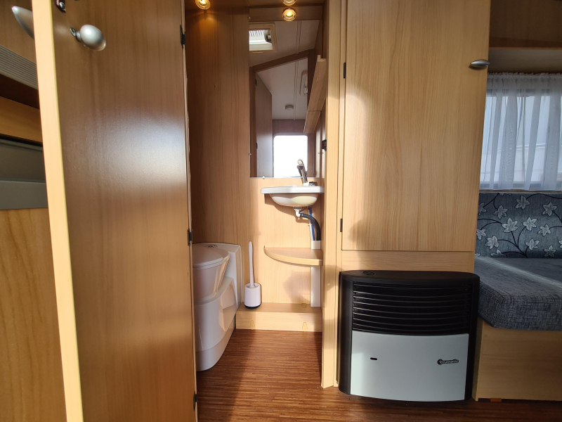 LMC Viola 330 Incl. voortent  foto: 12