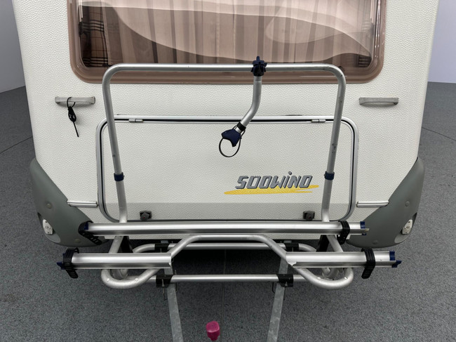 Knaus Südwind 400 TK foto: 14