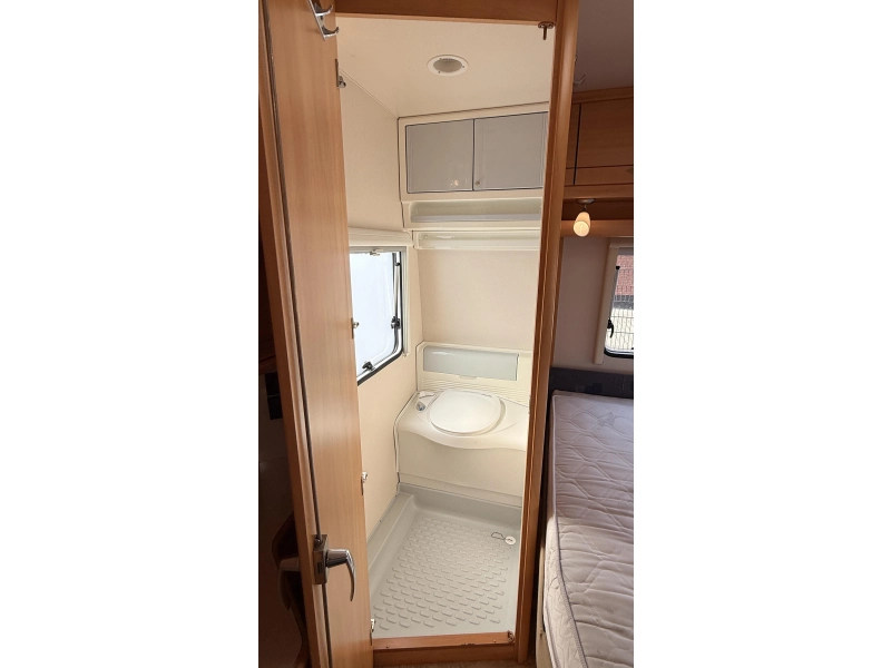 Fendt Saphir 470 TF frans bed rondzit toilet  foto: 3