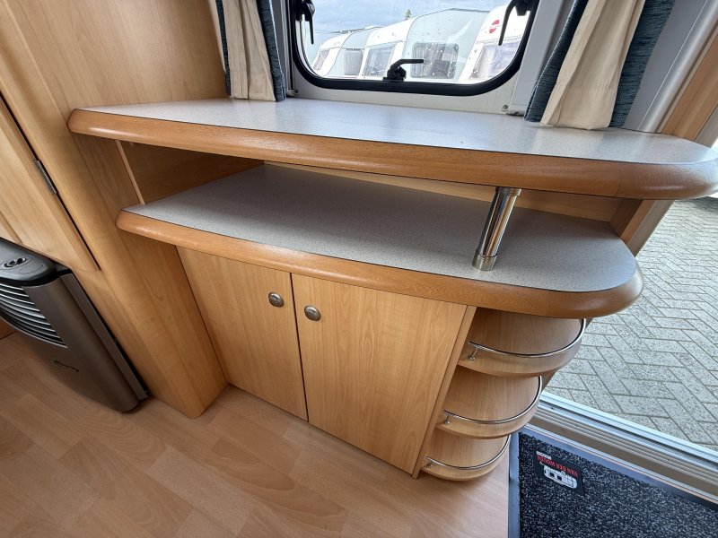 Home-Car Racer Fantasy 43 Truma mover, Voortent,  foto: 12