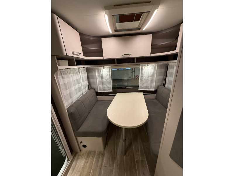 Dethleffs C'Go 475 EL 2 BEDDEN MOVER LUIFEL  foto: 8