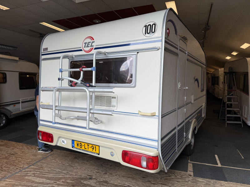 TEC Travel King 390 ATF TREINZIT VASTBED VOORTENT  foto: 3