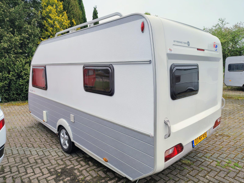 Kip Grey Line Special 44 EKL met doucheruimte  foto: 4