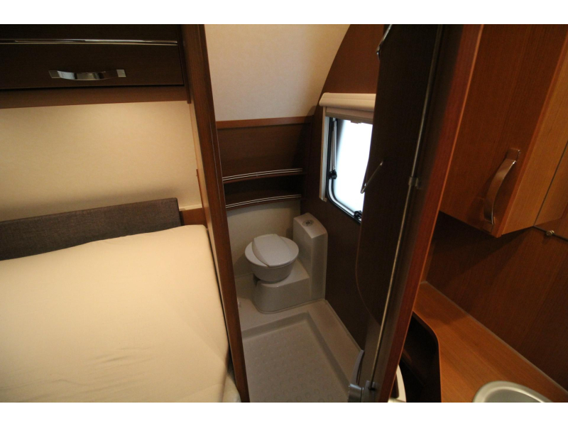 Knaus Sudwind Exclusive 500 FU Thule 6300, VT Isabella  foto: 17