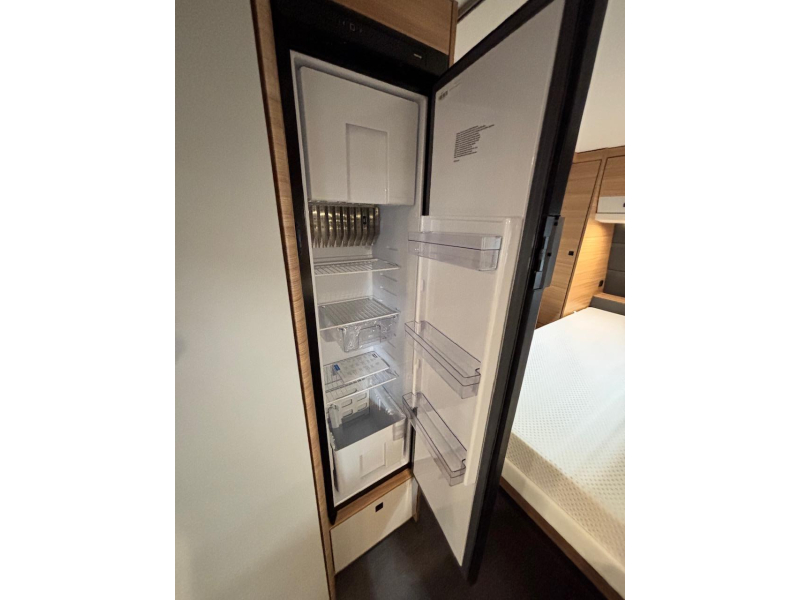 Dethleffs Summer Edition 530 DR 2027 airco+vloerverw.  foto: 11