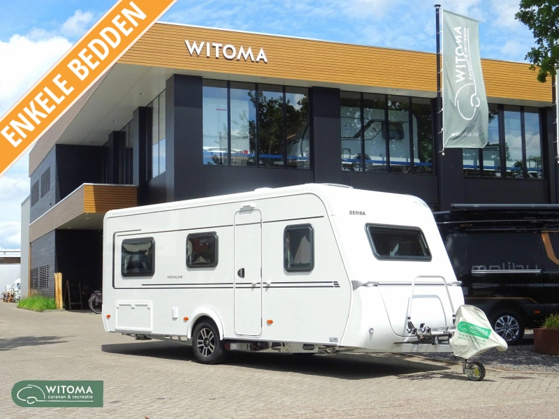 Eriba Novaline 495 Op show  hoofdfoto: 1