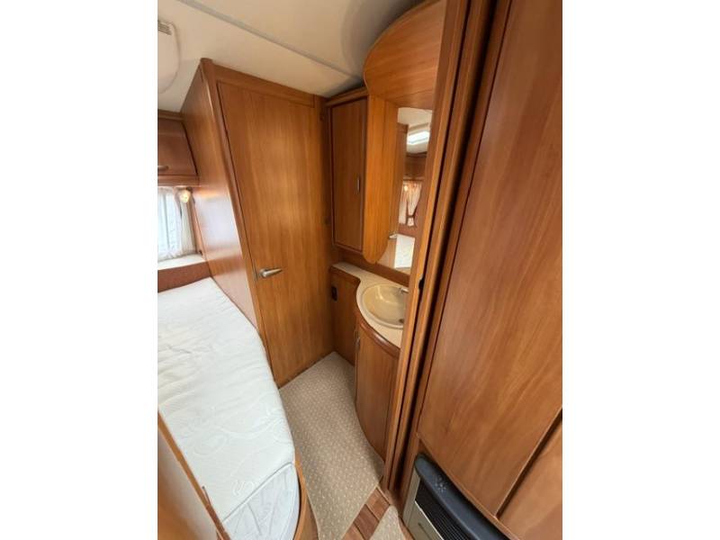 Hobby Excellent 460 UFE Mover Luifel Voortent  foto: 16