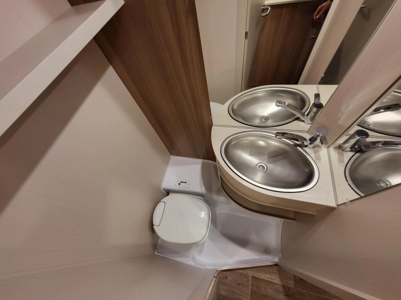 Dethleffs C'Joy 410 LK inclusief Dorema voortent  foto: 11