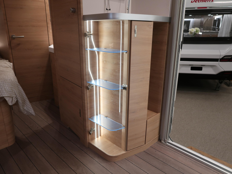 Knaus Sudwind Black Selection 500 FU RONDZIT FRANS BED  foto: 14