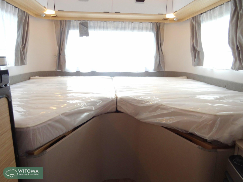 Eriba Touring 542 50 jaar Witoma voordeel!  foto: 8