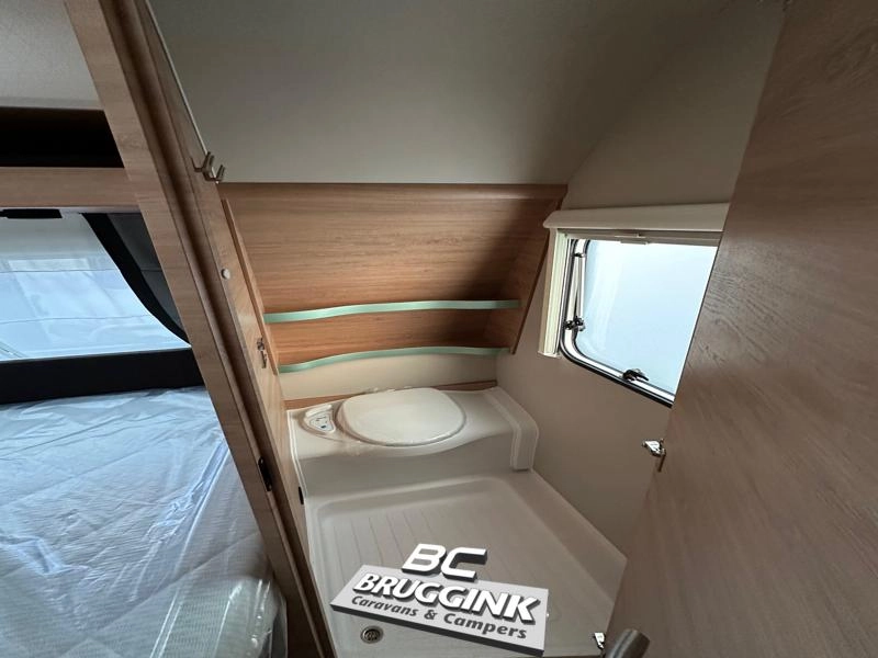 Knaus Sudwind Black Selection 500 FU Frans Bed Vloerverwarmin  foto: 8