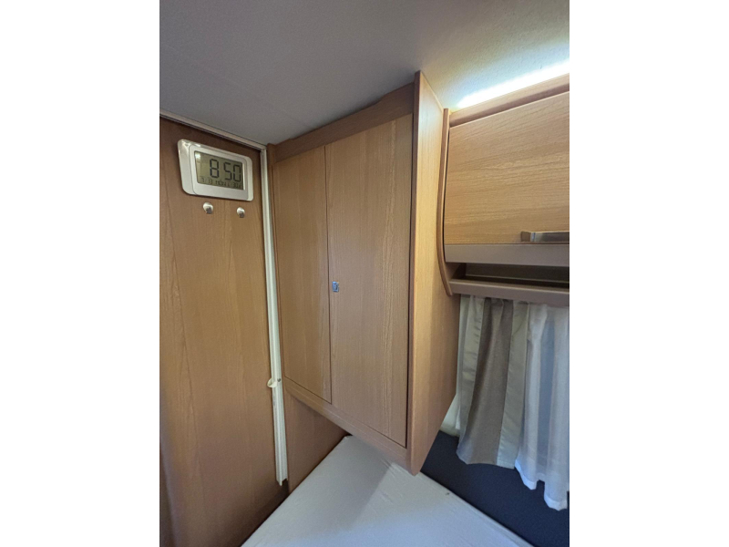 Knaus Sport 460 UE mover, voortent, luifel  foto: 16
