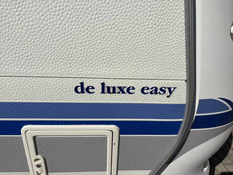 Hobby De Luxe 460 UFE Fietsendrager/Voortent  foto: 10