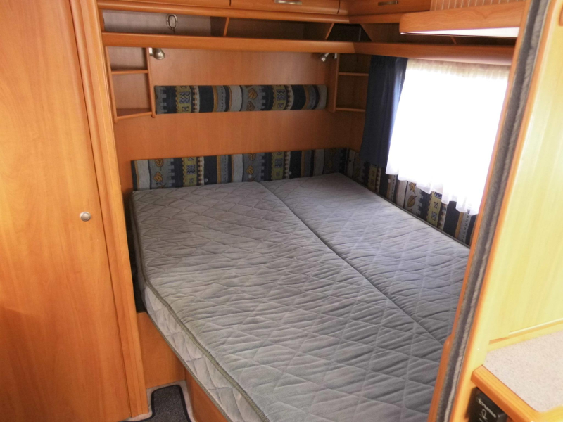 Swift Toscane 490 CF Mover, luifel  foto: 3