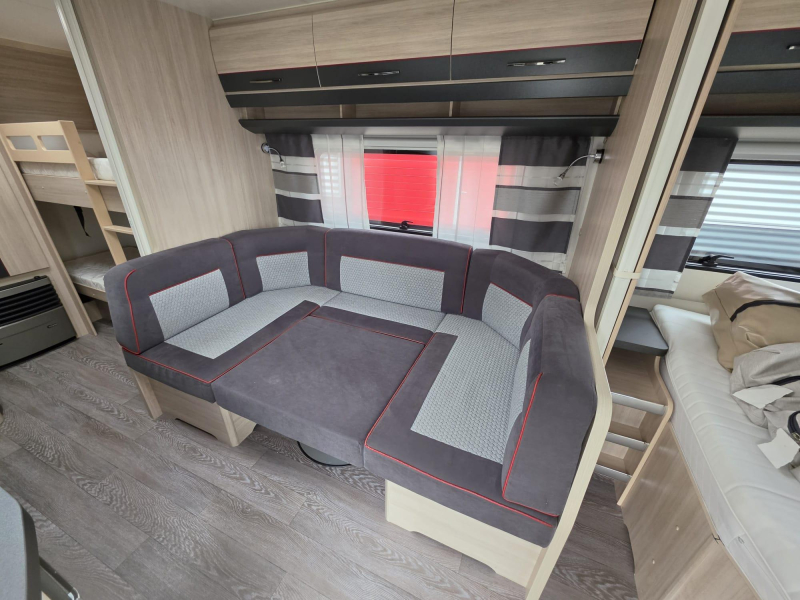 Hobby De Luxe Edition 545 KMF Nieuwe voortent, Mover  foto: 6