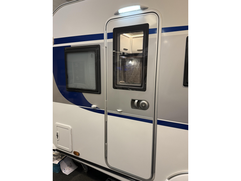 Knaus Sport 400 QD VASTBED MOVER LUIFEL(TOP)  foto: 19