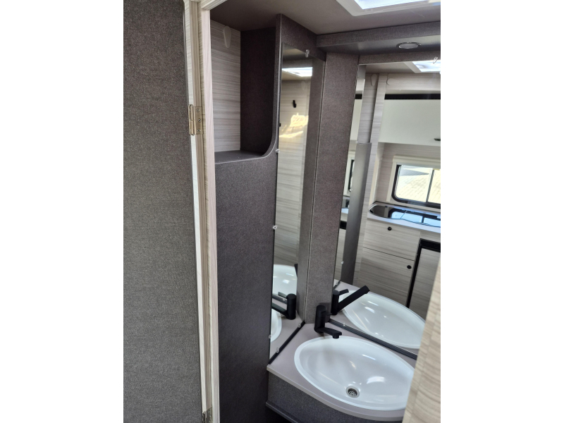 Dethleffs C'Joy 460 LE - Enkele bedden -  foto: 17