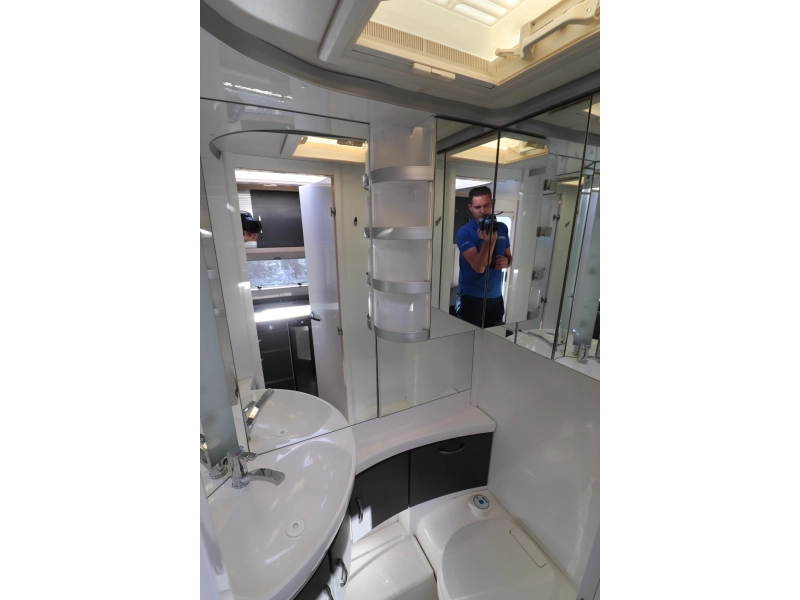 Hobby De Luxe Edition 440 SF Mover/ Unico/ Fdrager  foto: 13