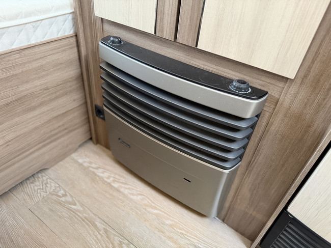 Hobby DE LUXE 490 KMF foto: 13