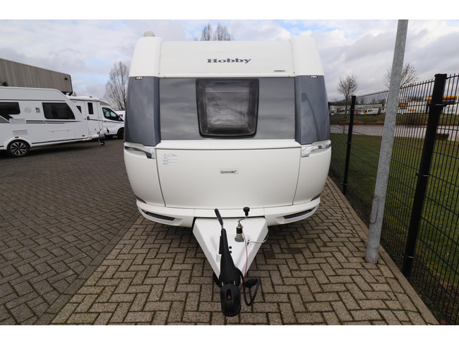 Hobby Excellent 495 UL Enkel bed/ Thule luifel