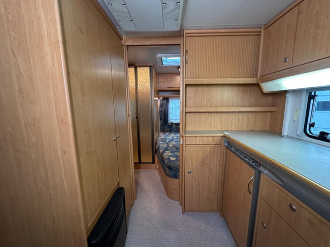 Knaus Südwind 450 FU foto: 21