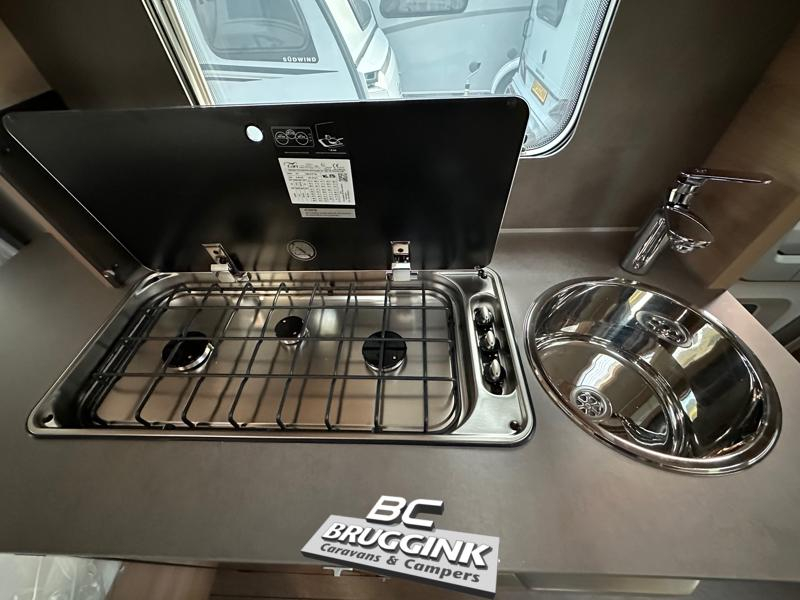 Knaus Sudwind Black Selection 500 EU ENKEL BED VLOERVERWARMING 