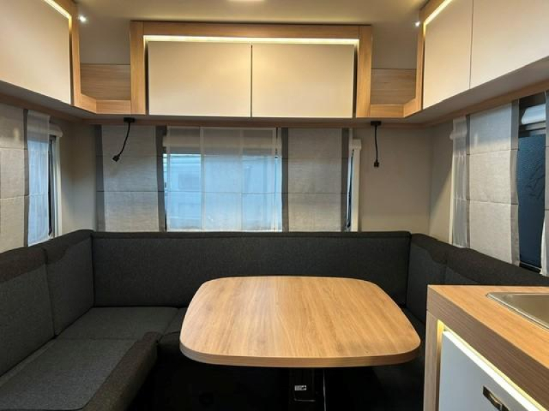 Knaus Sport 450 FU FRANSBED+RONDZIT  foto: 4