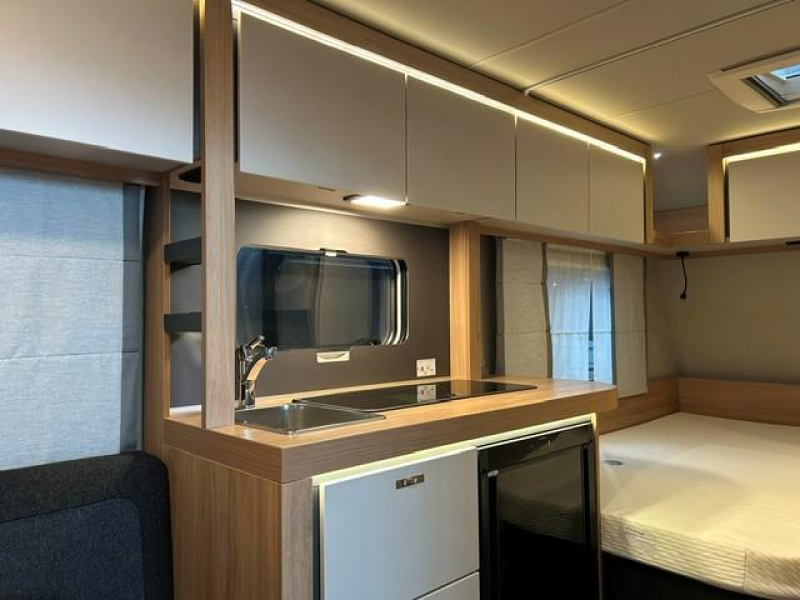 Knaus Sport 450 FU FRANSBED+RONDZIT  foto: 6