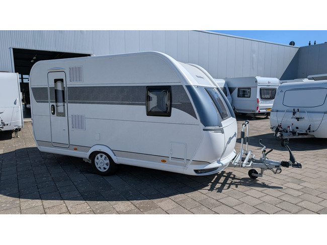 Hobby DE LUXE 400 SFE