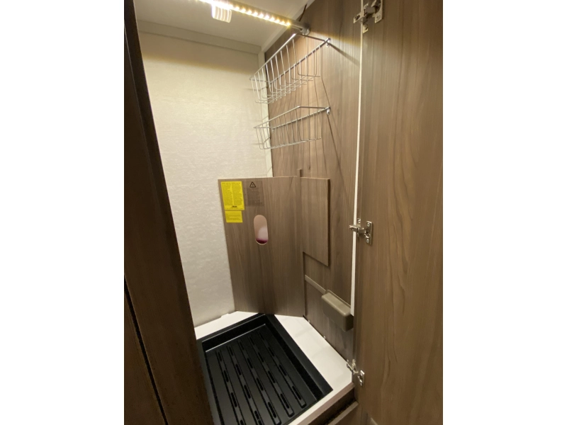 Kabe Royal 560 GLE Model 2027  foto: 12