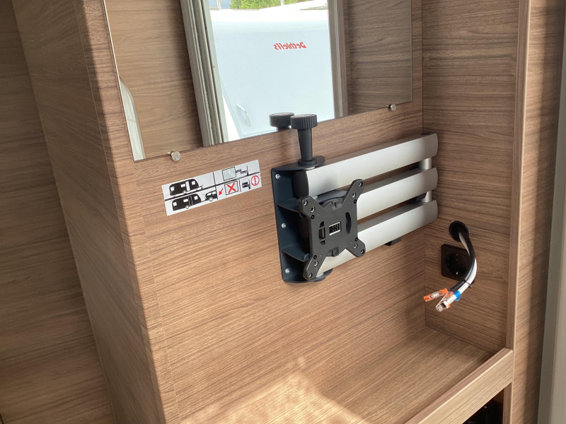 Knaus Sport E-Power Selection 450 FU mover/airco/omnistor  foto: 16
