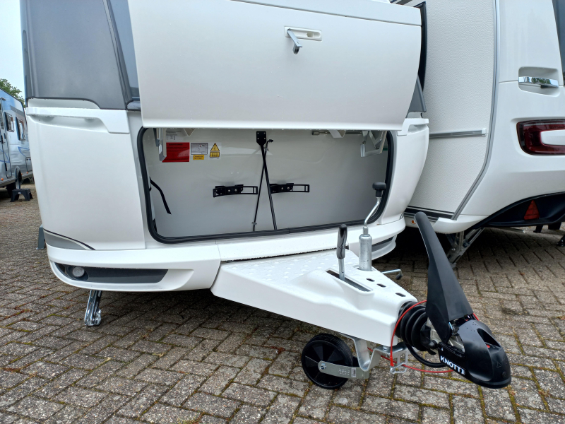 Hobby De Luxe 460 UFE Gratis actiepakket 