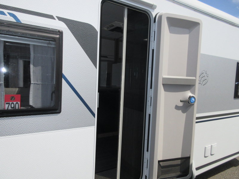 Knaus Sport 450 FU COMPLEET EN FRANSBED  foto: 13