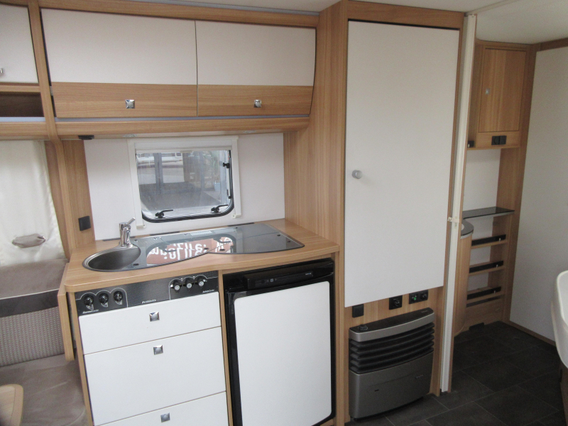 Dethleffs Camper 500 FR MET MOVER, AIRCO, LUIFEL  foto: 8