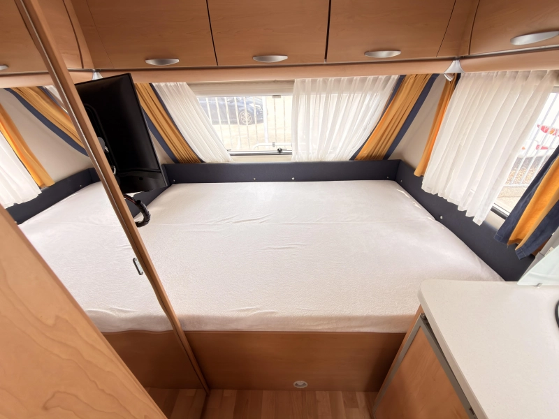 Knaus Sudwind 420 QD Airco+fietsdrag+mover  foto: 10