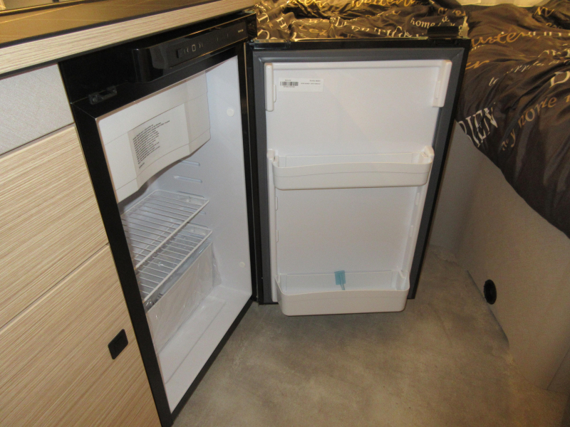 Eriba Touring Silver Editie 542 210 BREED/ENKELE BEDDEN!!  foto: 10