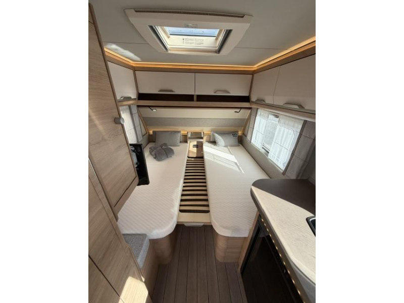 Knaus Sudwind 60 Years 500 EU Mover en Fietsendrager  foto: 18