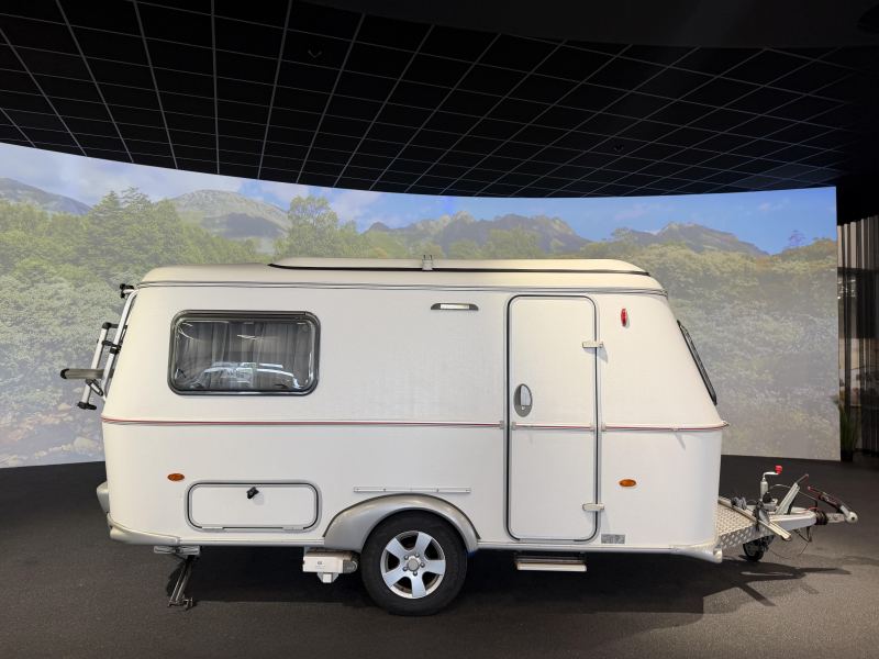 Eriba Touring Triton 410 mover / hefdak  foto: 3
