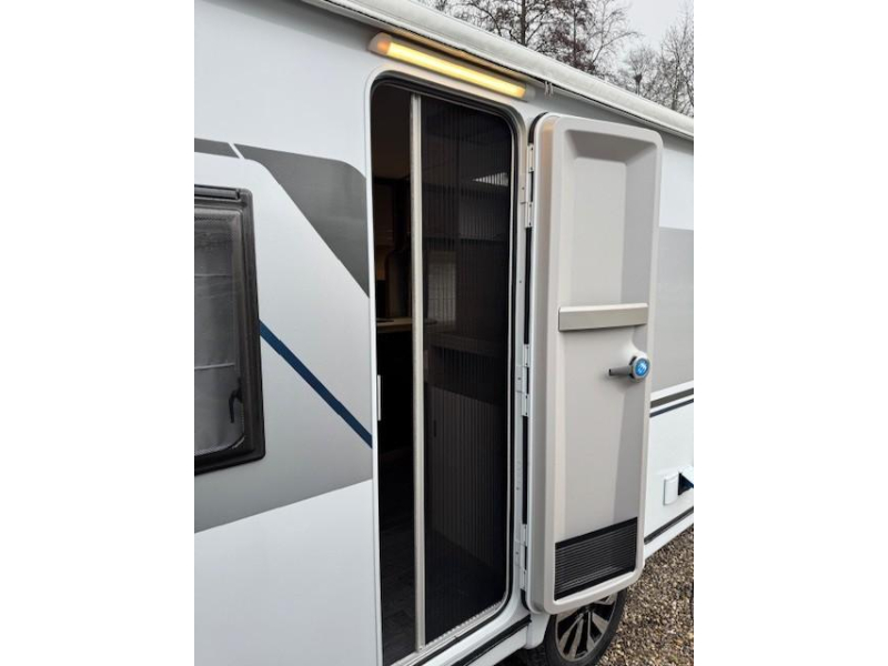 Knaus Sport 450 FU fransbed zakluifel  foto: 17