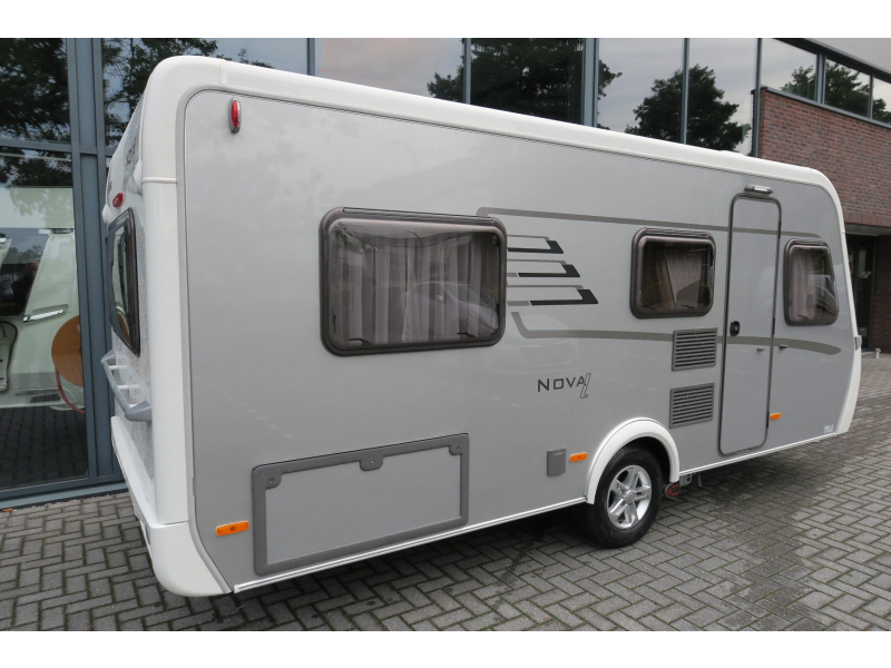 Eriba Nova Light 442 VLOERVERW.+MOVER+VOORTENT  foto: 2