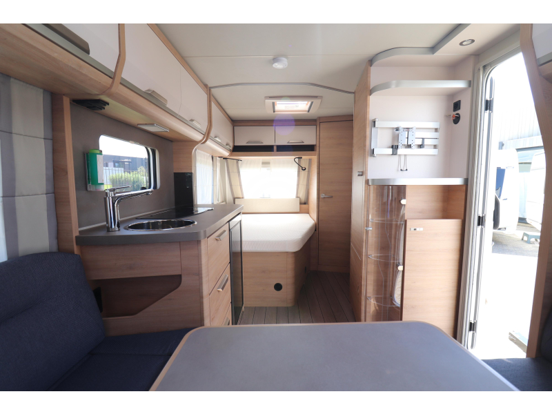 Knaus Sudwind 60 Years 450 FU Luifel/ Campovolo Gas  foto: 14