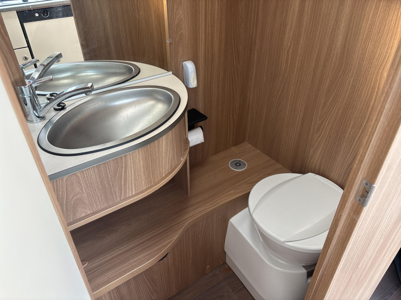 Bürstner Premio Life 480 TL Mover/Voortent/Fietsdr. 