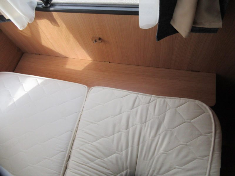 Adria Altea 462 PK LICHTGEWICHT EN VOORTENT 