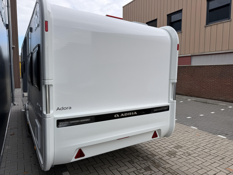 Adria Adora 572 UT  foto: 3