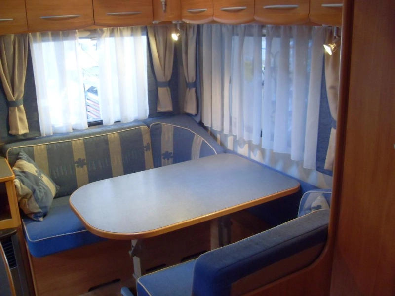 Adria Adora 432 PS met Mover 
