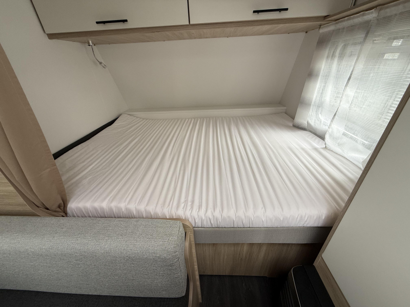 Caravelair Alba 400 VASTBED TREINZIT LUIFEL  foto: 7