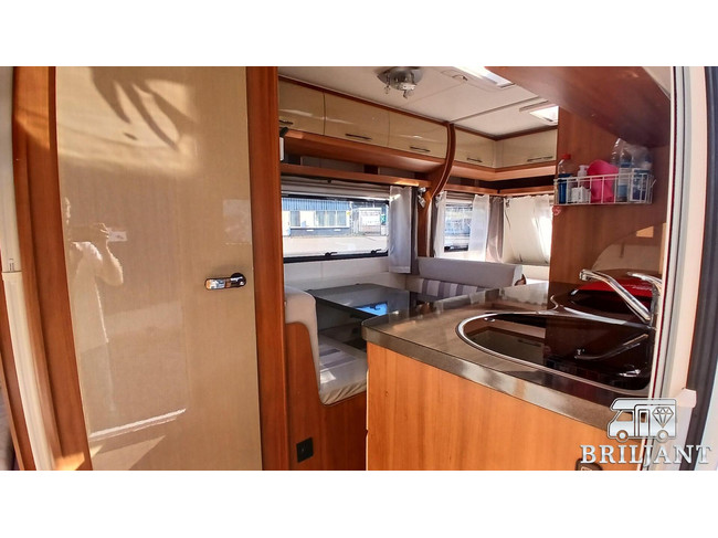 Hobby On tour 470 caravan.. stapelbedden/dwarsbed foto: 6