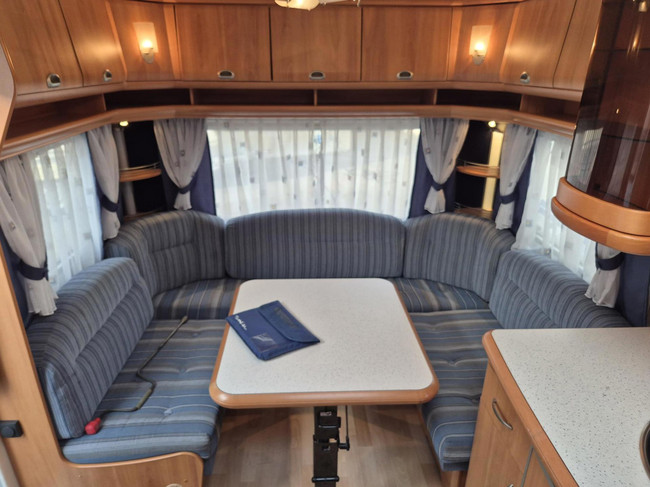 Hobby 540 TK-ULA Stapelbed met kinderkamer, Airco+DWT luifel foto: 8