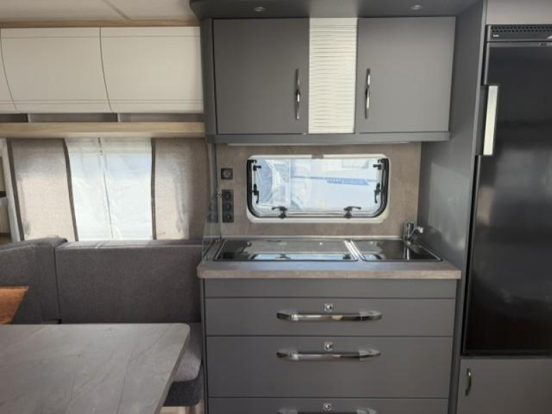 Hobby De Luxe 460 UFE 1500 kg  foto: 4
