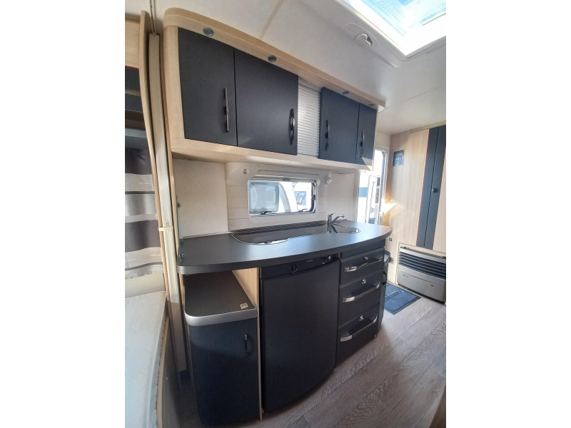 Hobby De Luxe Edition 440 SF voortent-cassette-mover  foto: 8